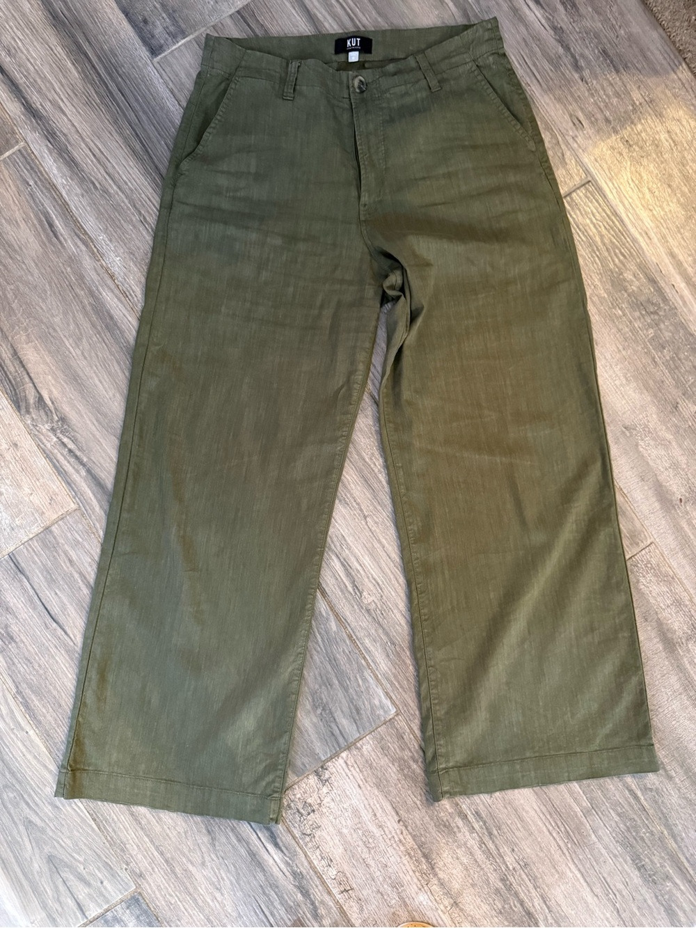 Kut from the Kloth Men's Olive Green Straight-Leg Chinos